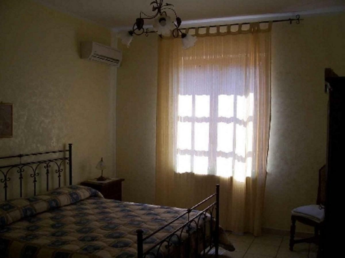 نوشيرا تيرينيزي B&B Grandinetti المظهر الخارجي الصورة